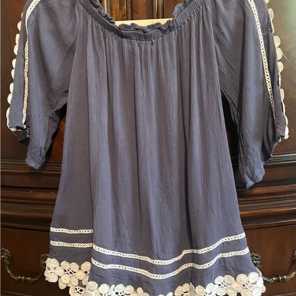 Listicle Embellished Top - Picture 5 of 5